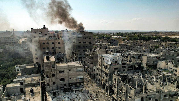 Rauch nach einem Luftangriff auf den Gazastreifen (Bild: APA/AFP/Yahya HASSOUNA)