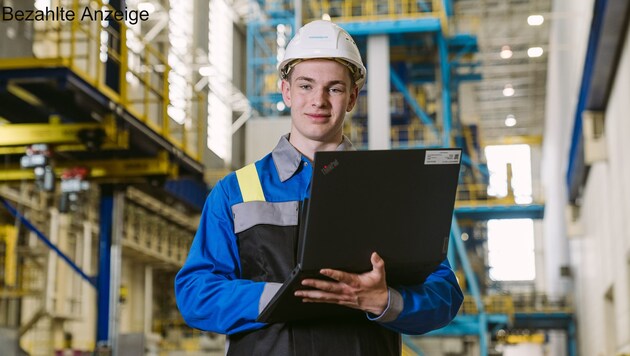 Jakob makes sure that everything runs smoothly in the company.