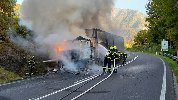 Die Freiwilligen Feuerwehren Bad Goisern und St. Agatha waren im Einsatz.
