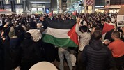 Trotz des Verbots versammelten sich Hunderte Aktivisten bei einer pro-palästinensischen ...