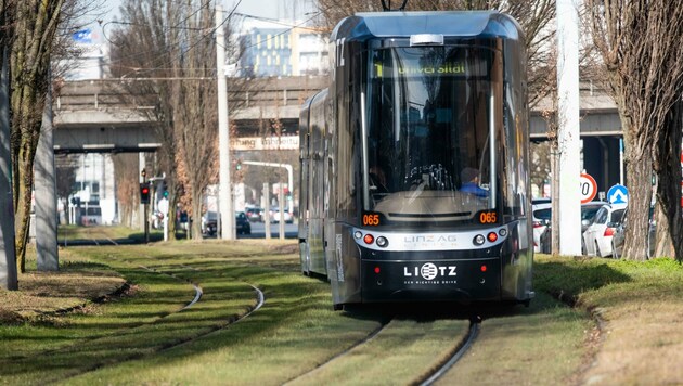 Ausgedünnt ist der Fahrplan der Linz Linien, weil viele Chauffeure krank oder einfach nicht vorhanden sind. (Bild: Einöder Horst)