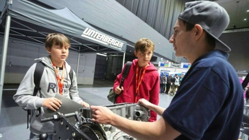 „Hands-on-Stationen“ bieten die Möglichkeit des Ausprobierens. (Bild: Birbaumer Christof)