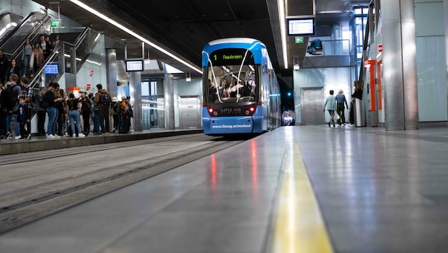 Im zweiten Untergeschoß der Straßenbahnhaltestelle Unionkreuzung in Linz kam es zu der Attacke, bei der drei Menschen verletzt wurden. Der Täter konnte gefasst werden, befindet sich in psychiatrischer Behandlung. (Bild: Einöder Horst)