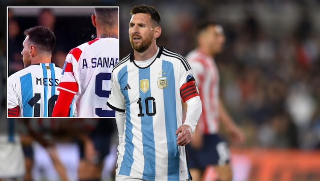 Lionel Messi geriet mit Paraguays Antonio Sanabria aneinander. (Bild: AP Photo/Gustavo Garello, X/MercaFoot_)