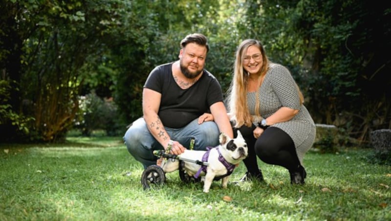 Martin Guttenbrunner und Sarah Lengauer mit ihrem Liebling (Bild: Markus Wenzel)