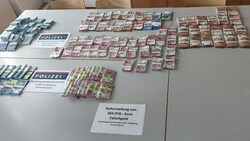 Das sichergestellte Falschgeld. (Bild: LPD Oberösterreich)