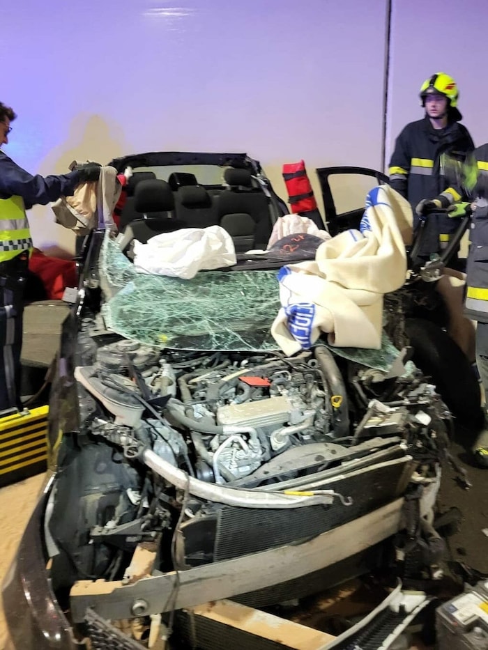 Die Bosnierin wurde aus dem Auto befreit.