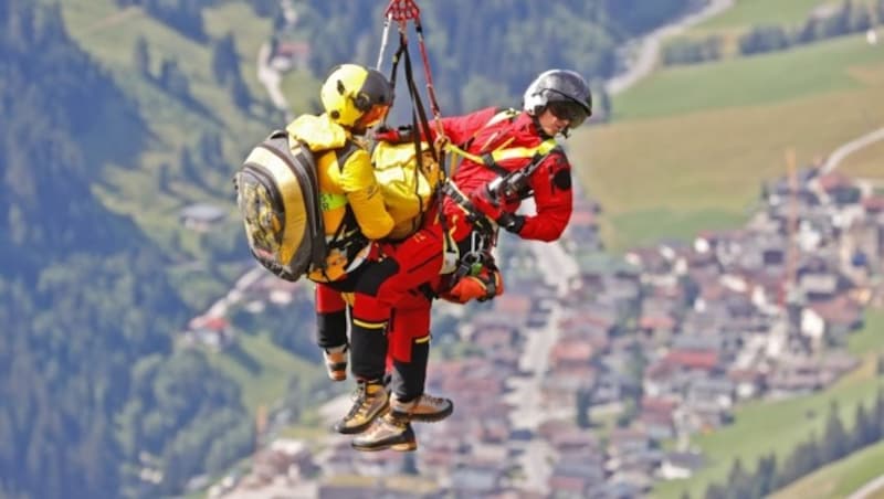 Sie retten Menschen unter Einsatz ihres Lebens. (Bild: Birbaumer Christof)