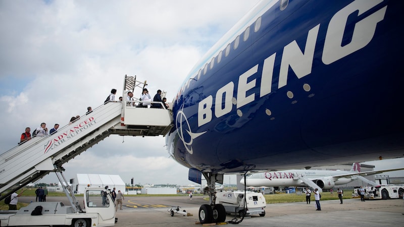 Der Konzern Boeing steckt seit mehreren Jahren und zahlreichen Vorfällen in der Krise. (Bild: APA/AP Photo/Lewis Joly)