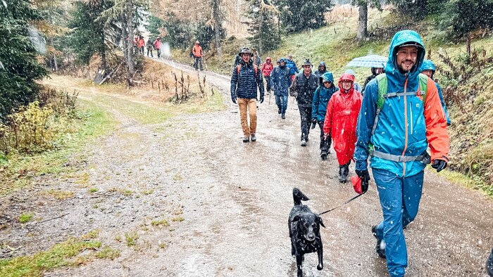 Mit dabei auch Tourismus-Landesrat Sebastian Schuschnig mit seinem Hund Gino. Der Landesrat hat ...