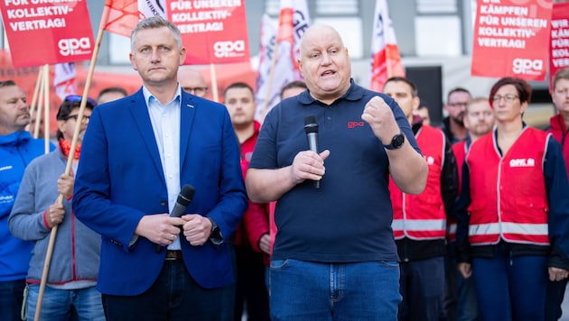 Arbeitnehmervertreter Binder und Dürtscher geben sich kampflustig. (Bild: APA/GEORG HOCHMUTH)