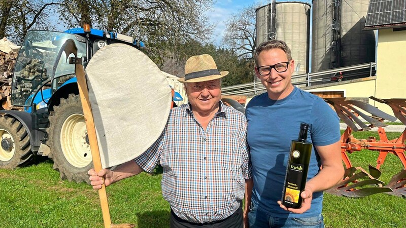 Robert Erschen (74) und Sohn Robert (36) betreiben einen Hof in Globasnitz (Bild: Elisa Aschbacher, Krone KREATIV)
