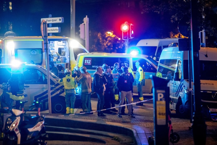 Die belgische Polizei hat den Bereich großräumig abgesperrt.