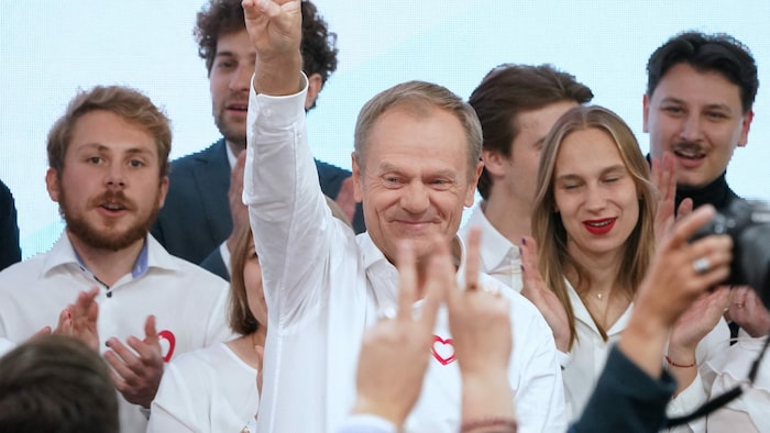 Nicht zuletzt die hohe Wahlbeteiligung sorgte für ein fulminantes Comeback für Donald Tusk in ...