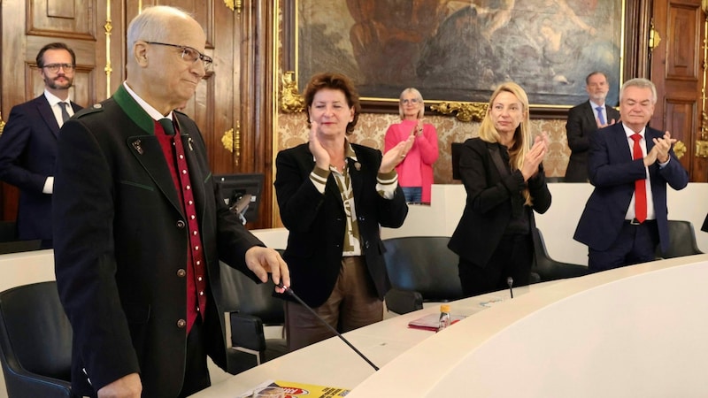 Seitinger with government colleagues on the day of his resignation, October 17, 2023 (Bild: Christian Jauschowetz)