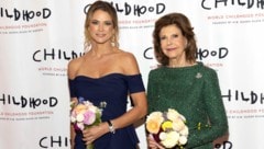 Prinzessin Madeleine und Königin Silvia bei der World Childhood Foundation Gala in New York City. (Bild: Pontus Höök / TT News Agency / picturedesk.com)