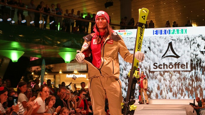 Ricarda Haaser in der Vorwoche bei der ÖSV-Einkleidung in Salzburg.