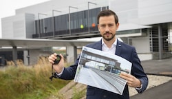 Landesrat Sebastian Schuschnig kämpft für den Halt beim Terminal Kühnsdorf-Klopeiner See. (Bild: Büro Schuschnig/Taltavull)