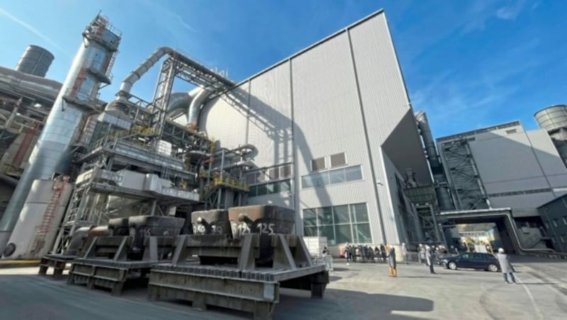 Eine hocheffiziente Entstaubungsanlage wälzt rund 3,8 Millionen Normkubikmeter Luft pro Stunde um. (Bild: Jauschowetz Christian)