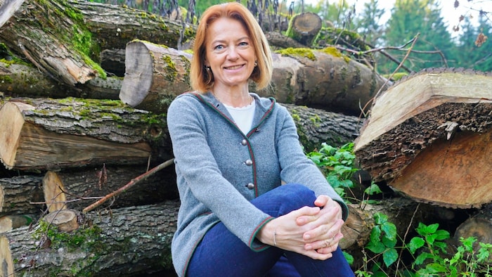 Simone Schmiedtbauer is a farmer from Hitzendorf and was mayor of her home municipality for five years.