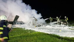 Der Helikopter brannte völlig aus.