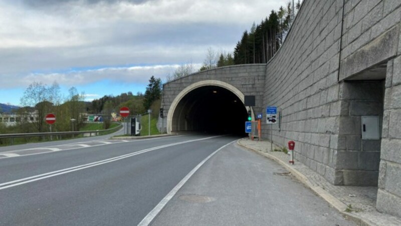 Einige Tunneleinrichtungen im Schönbergtunnel sind am Ende ihrer Lebensdauer. (Bild: Land Salzburg/Melanie Hutter)