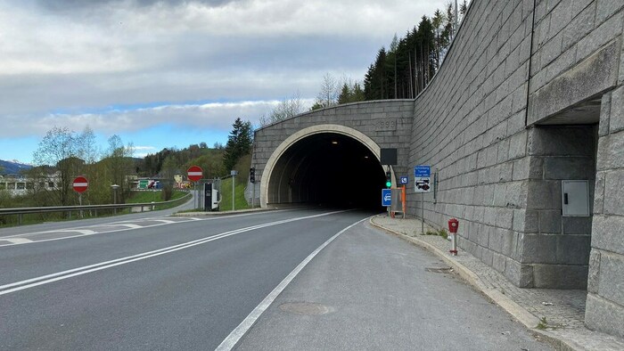 Einige Tunneleinrichtungen im Schönbergtunnel sind am Ende ihrer Lebensdauer.