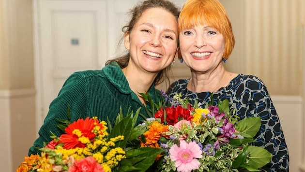 Chris Lohner hinter der Bühne von „My Fair Lady“ mit „Eliza“ Patrizia Unger (Bild: Robert Eipeldauer)