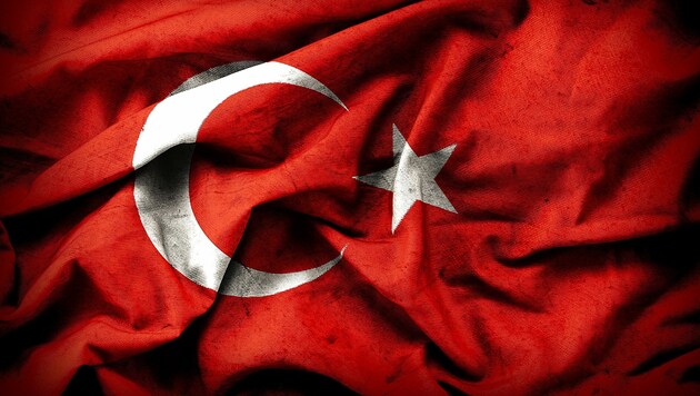 Die Zahl der Asylanträge von türkischen Staatsbürgern hat jene von Afghanen überholt. (Bild: belyay - stock.adobe.com)