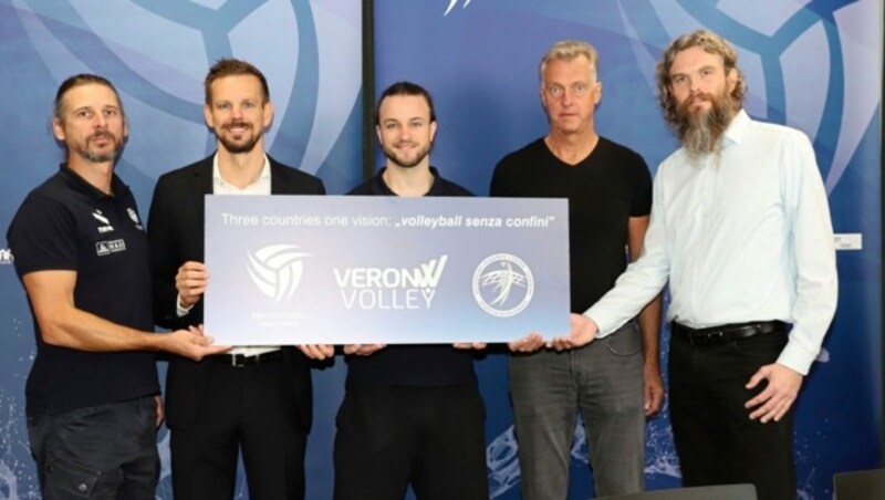 Markus Hirczy, Gottfried Rath-Zobernig, Max Thaller, Manfred Schuller und Markus Gaugl (v. li.). (Bild: TSV Hartberg Volleyball)