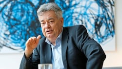 Die „Krone“ hat Vizekanzler Werner Kogler zum Interview über Themen wie das Pensionsantrittsalter und Österreichs Budget gebeten. (Bild: Reinhard Holl)