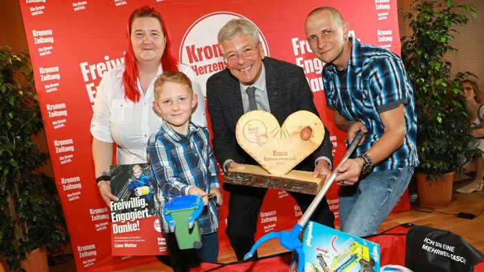 Der kleine Liam wurde für sein Engagement ausgezeichnet!