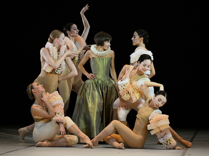 Lucie Horna mit dem Ensemble
