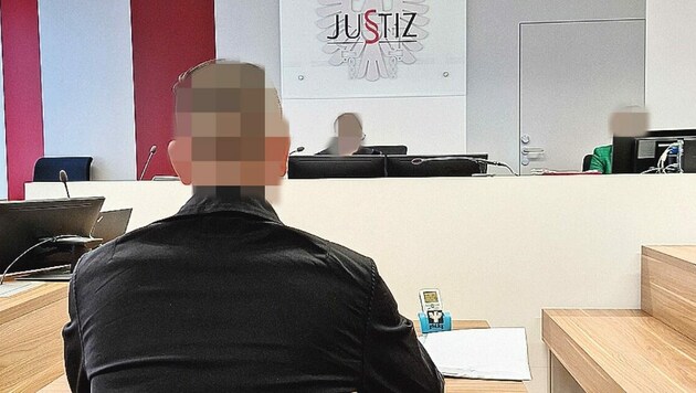 Der Angeklagte aus dem Südburgenland sitzt seit Ende Juli in U-Haft.