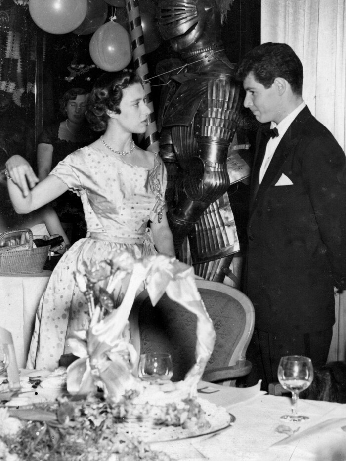 Prinzessin Margaret lernte Eddie Fisher auf dem Red White and Blue Ball im Dorchester Hotel in ...