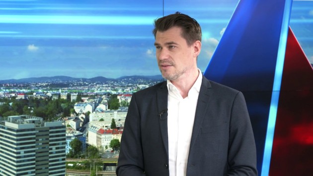 Agenda-Austria-Ökonom Hanno Lorenz (Bild: krone.tv)