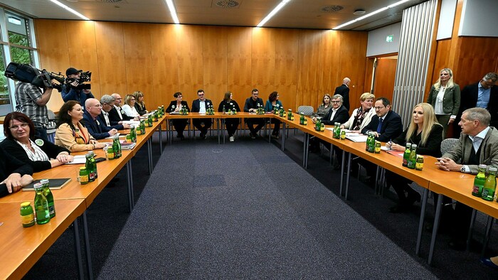 Vorerst sind vier Verhandlungsrunden fixiert.