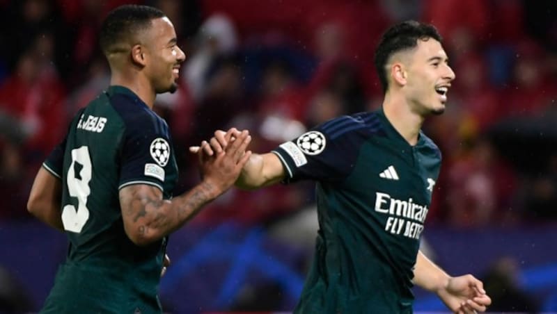 Die beiden Torschützen Gabriel Jesus (l.) und Gabriel Martinelli (Bild: APA/AFP/CRISTINA QUICLER)