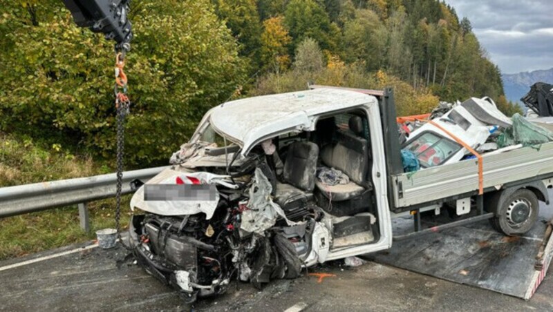 Schwerer Unfall auf der B311 (Bild: FF St. Johann)