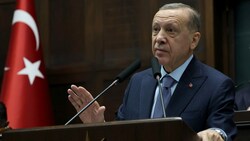 Erdogan bei seiner Rede am Mittwoch vor Abgeordneten seiner Partei (Bild: APA/AFP/Adem ALTAN)