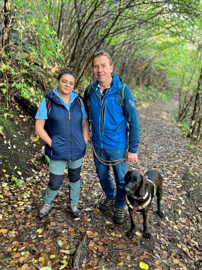 Als Bürgermeister ist der FPÖ-Chef am Feiertag mit Frau Andrea und Hund Askan bei „Mühldorf wandert“ dabei. (Bild: FPÖ Kärnten)