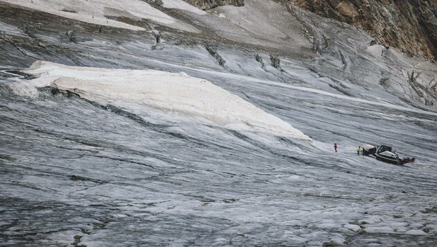 Seit dieser Aufnahme von Ende August hat sich beim Kitz-Gletscher nichts zum Besseren gewendet. (Bild: EXPA/ JFK)