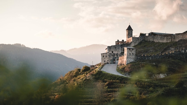 Die Burg Landskron in Kärnten holte sich heuer den Sieg in der ORF-Show „9 Plätze - 9 Schätze“. (Bild: ORF/Daniel Wiedernig)