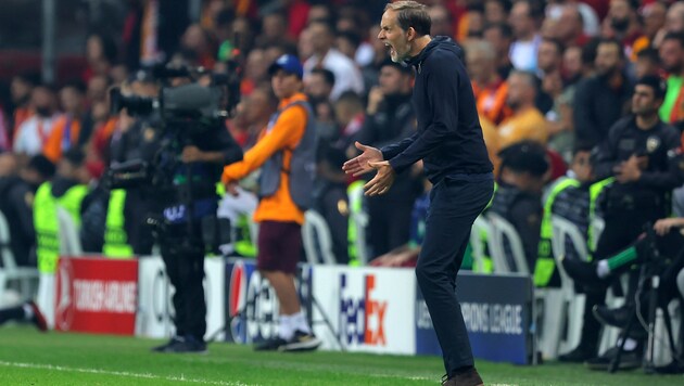 Thomas Tuchel muss sich harte Kritik gefallen lassen. (Bild: AP)