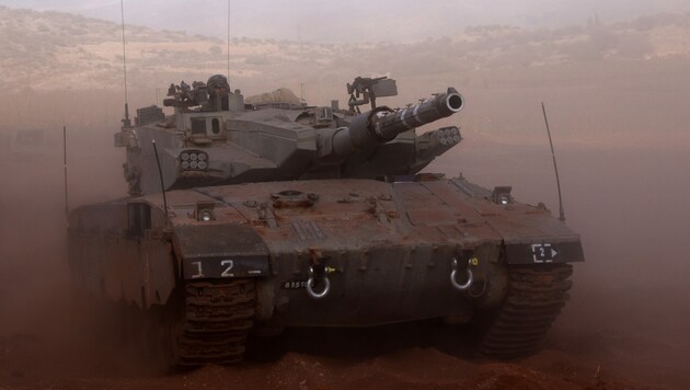 Israels Armee stieß mit Bodentruppen in den Gazastreifen vor.