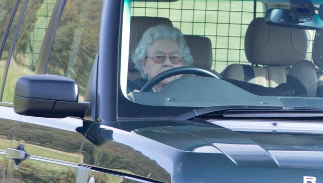 Queen Elizabeth fuhr gerne selbst mit dem Auto. (Bild: www.viennareport.at)