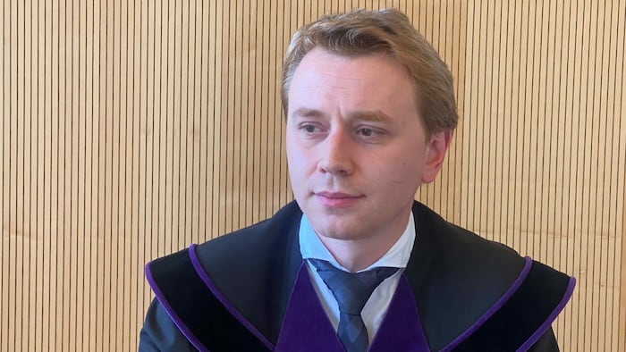 Richter Christoph Stadler tat dem Angeklagten den „Gefallen“ und schickte ihn zurück in seine Zelle.