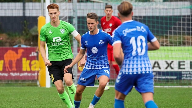 Philipp Zehentmayr (Nummer zehn, re.) und Benjamin Hutter (Mi.) haben in den kommenden drei Spielen einiges vor. (Bild: Andreas Tröster)