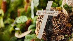 Selbst beim Grabschmuck gibt es Trends. (Bild: Blumenbüro Österreich)