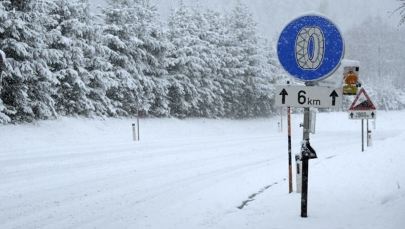 und Schneeketten werden zum Muss. (Bild: ROLAND HOLITZKY)